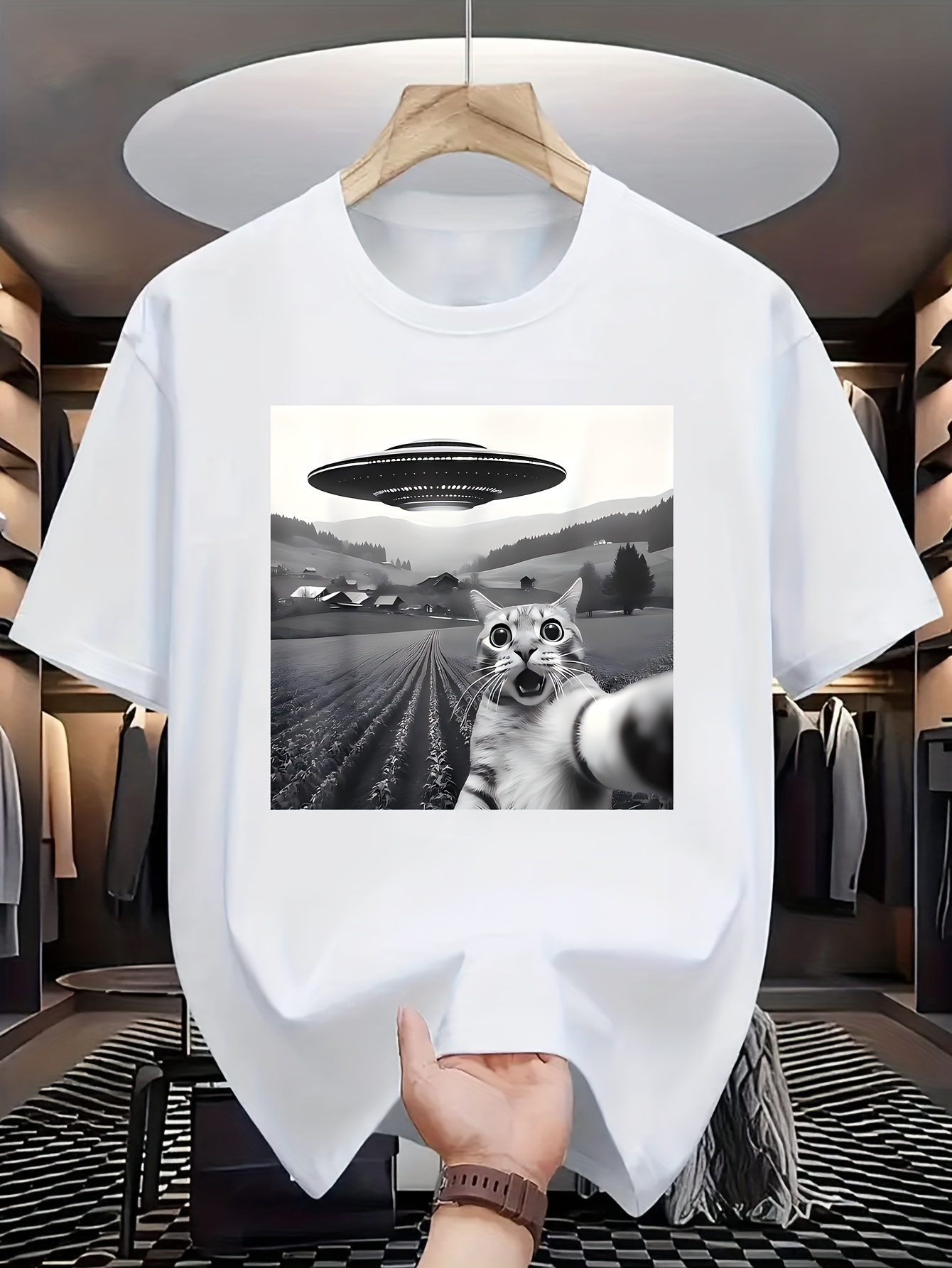 Men's Graphic T-Shirt Surprised Dog Taking Selfie Under Mysterious UFO In Open Fields
