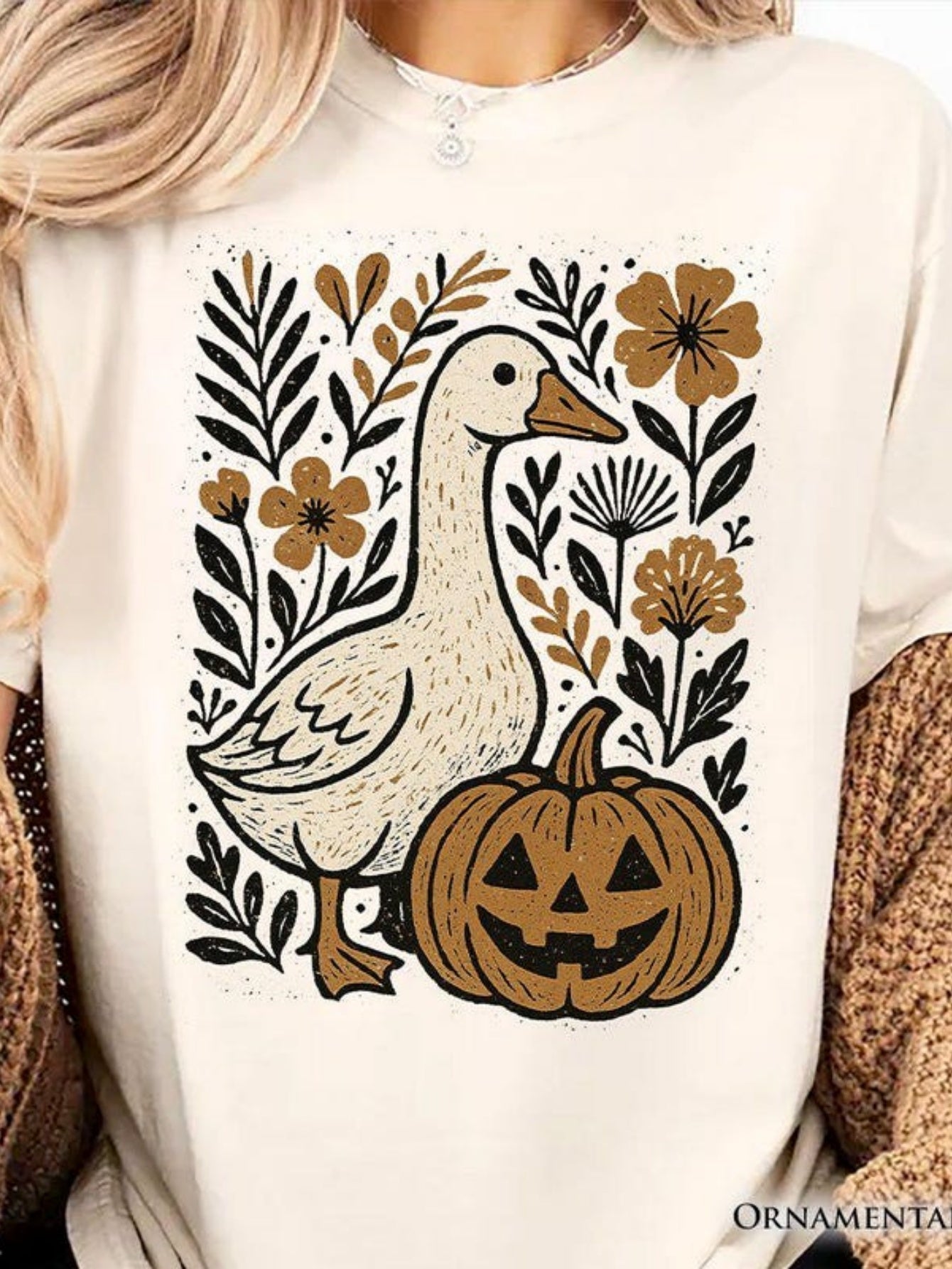 Women's Graphic T-Shirt Rustic Floral Arrangement With Pumpkin Among Autumn Goose