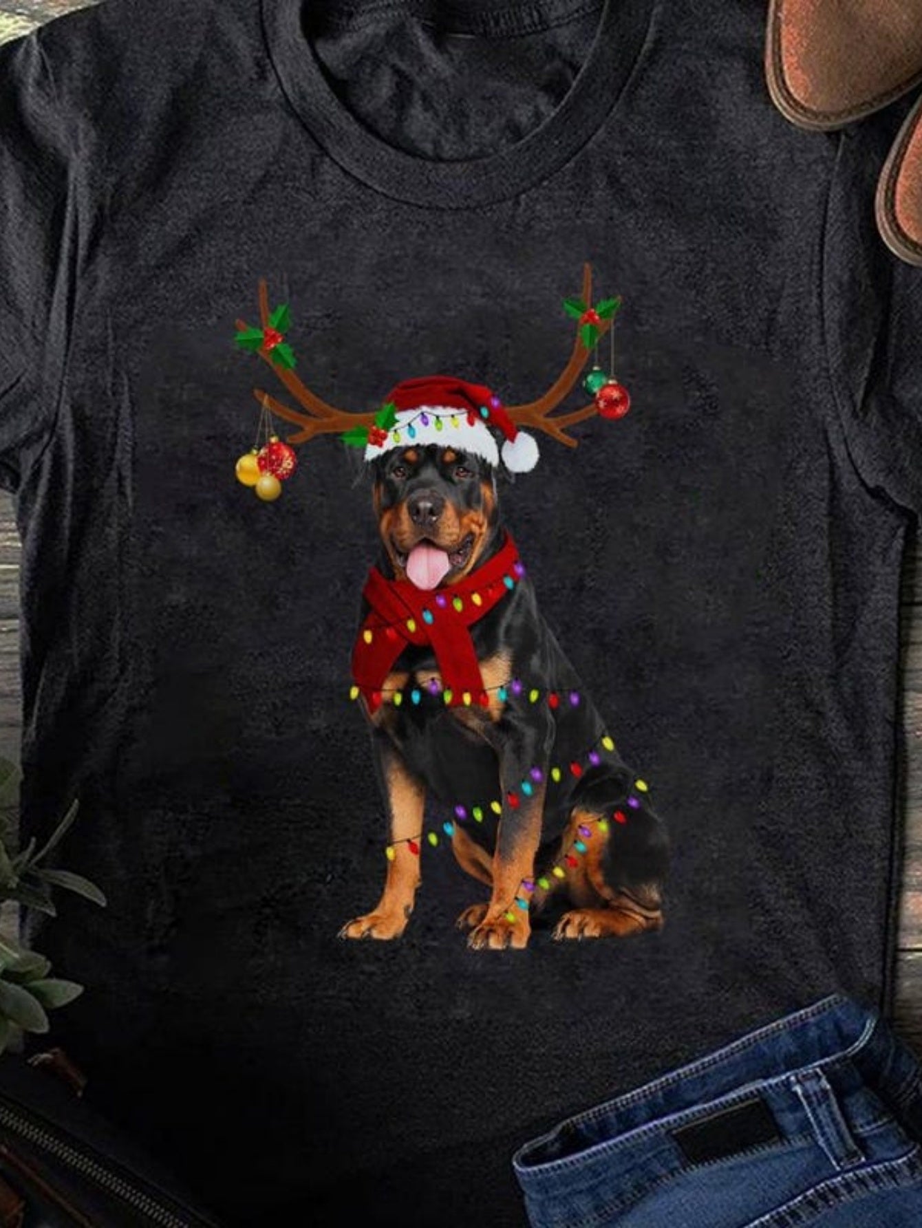 Men's Graphic T-Shirt Festive Lights Decorated Dog Wearing Christmas Hat And Antlers